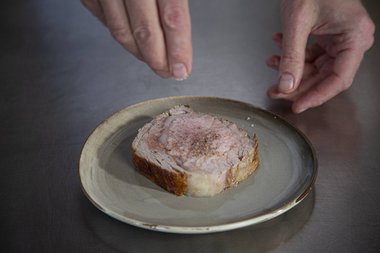 Étapes de veau rôti.